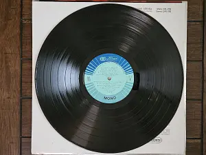 The Spirit of Christmas with the Living Strings (Mono) Album